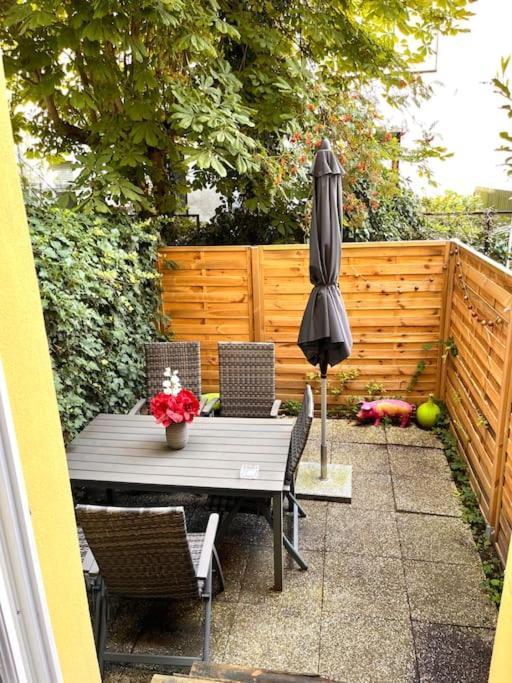 Doppelzimmer Mit Terrasse In Privatem Zuhause Lübeck Kültér fotó