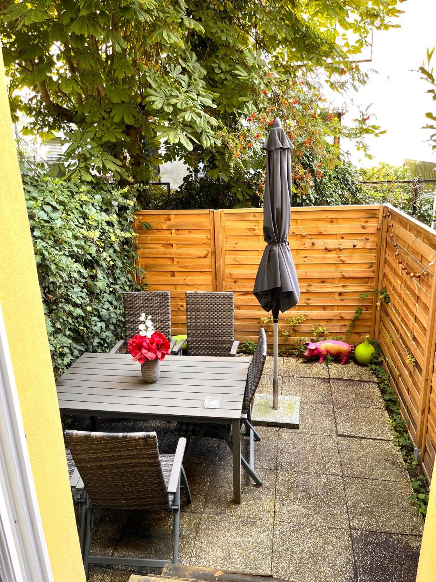 Doppelzimmer Mit Terrasse In Privatem Zuhause Lübeck Kültér fotó